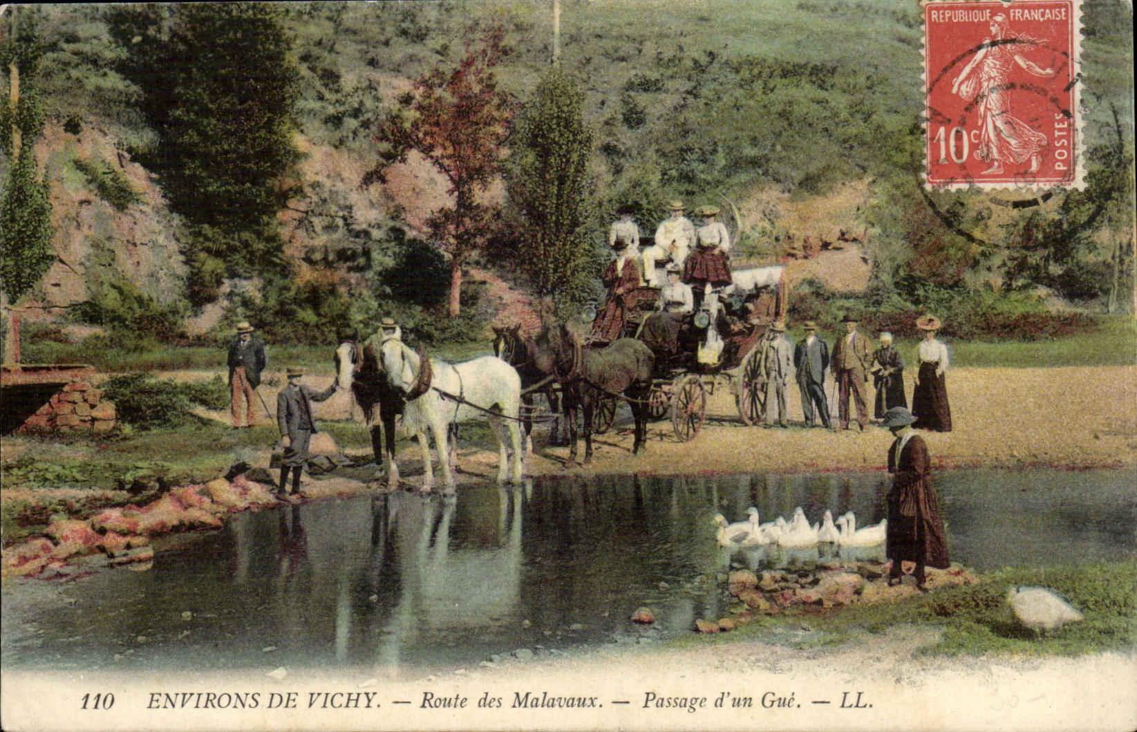 Environs de Vichy — Route des Malavaux — Passage d'un Gué — LL. — N° 110