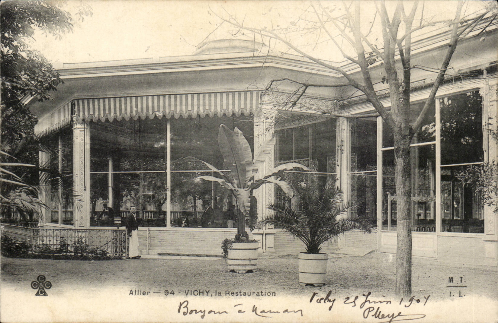 Vichy-La Restauration-CPA