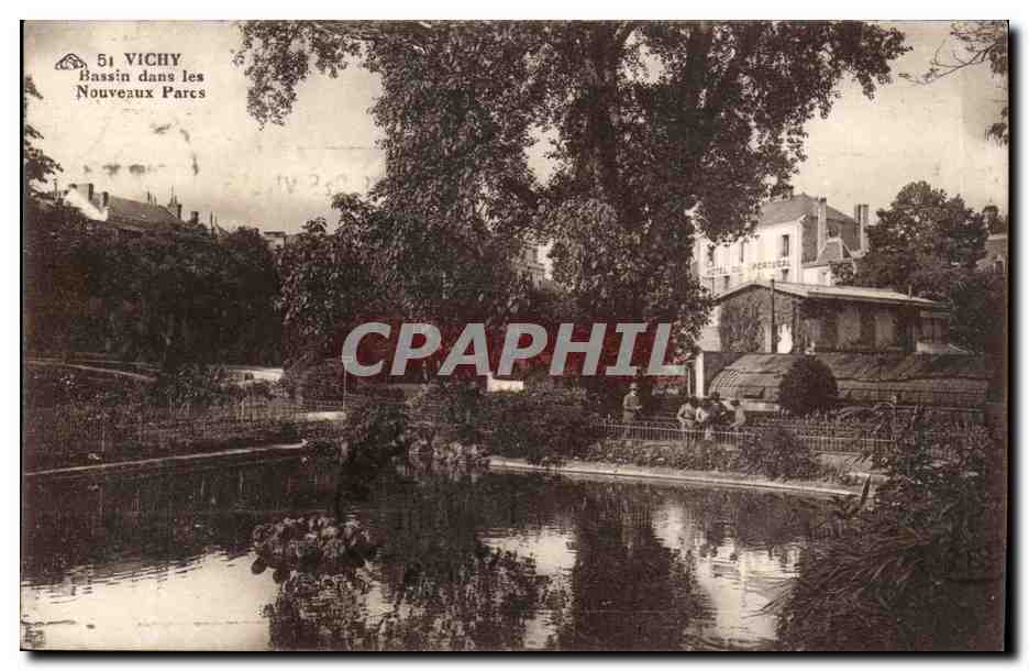 Vichy-Bassin dans les Nouveaux Parcs-CPA Hotel du Portugal