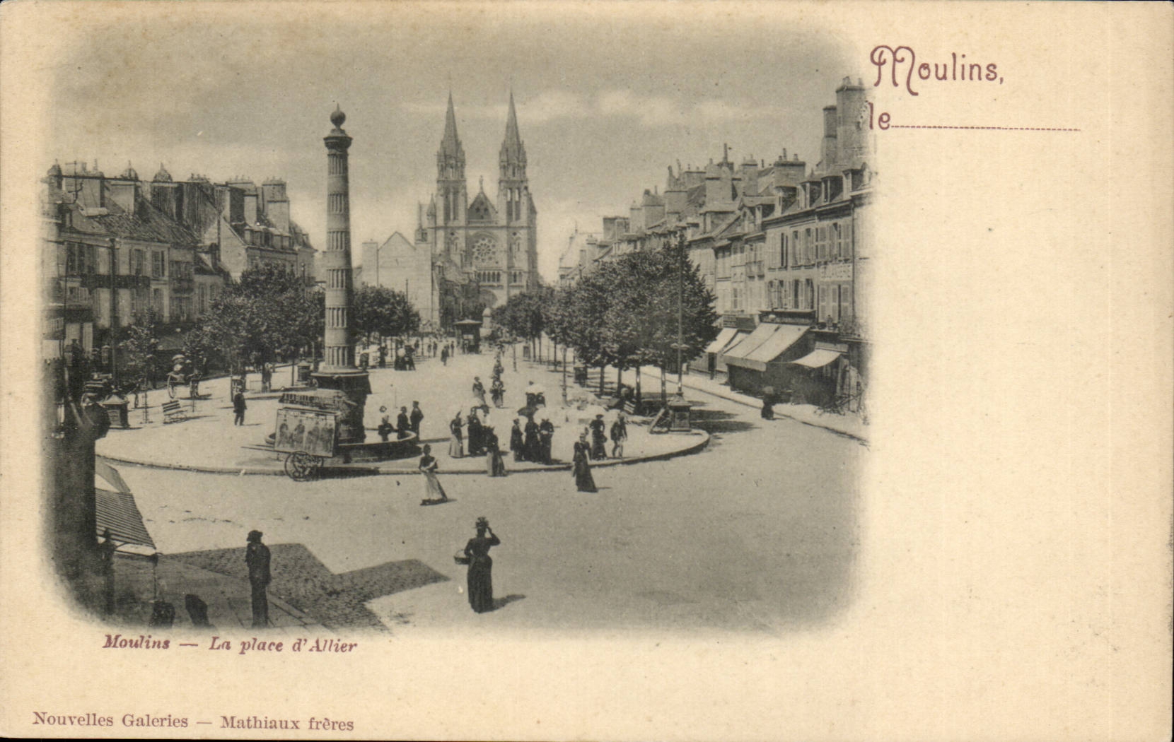 Moulins-La place d'Allier-CPA