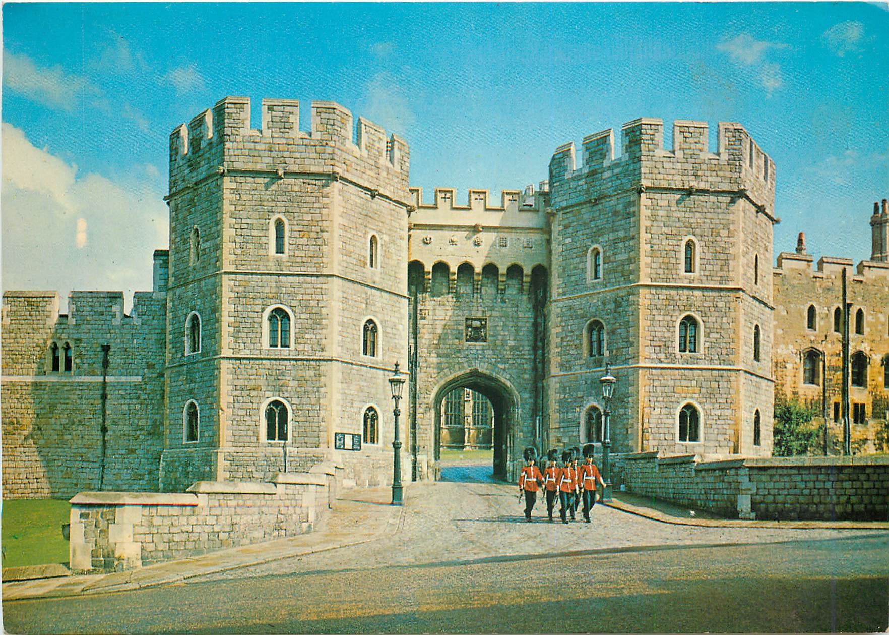 CPM Windsor Castle Henry VIII Gateway with a detachment of the Castle Guard 