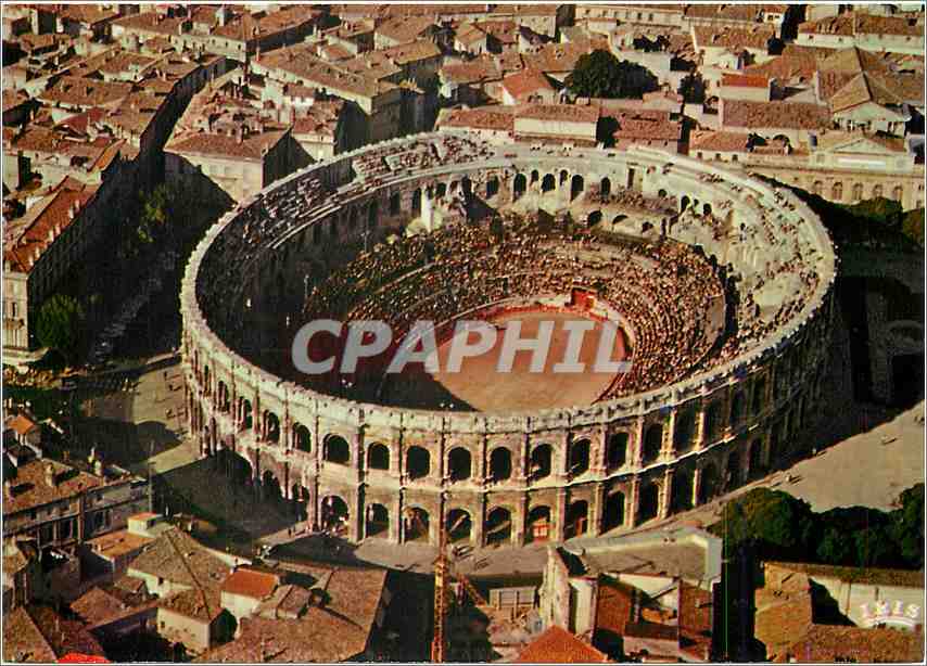 CPM Nimes Gard Les Arenes Un jour de corrida 