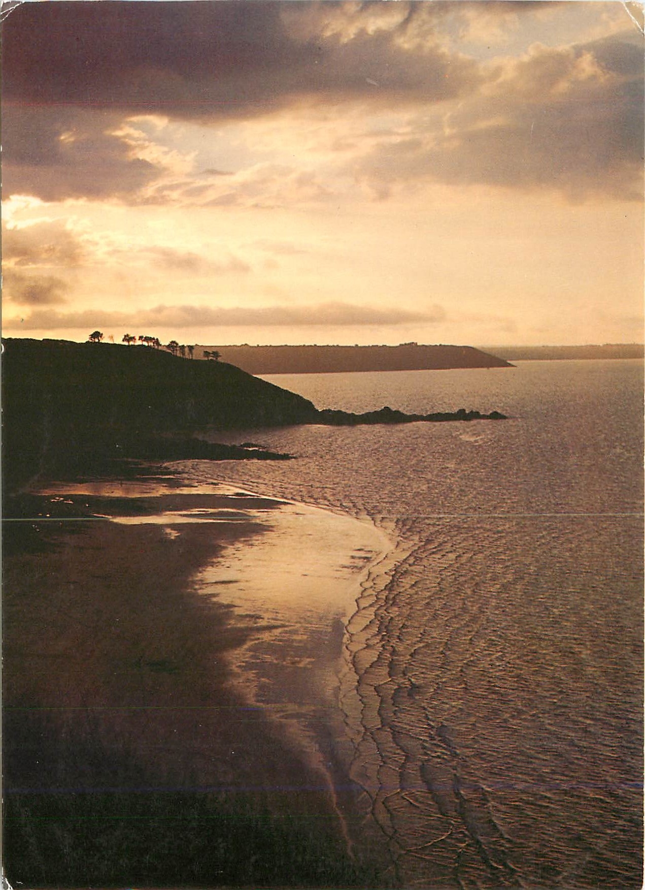 CPM La Bretagne Pittoresque Crepuscule sur la Plage 