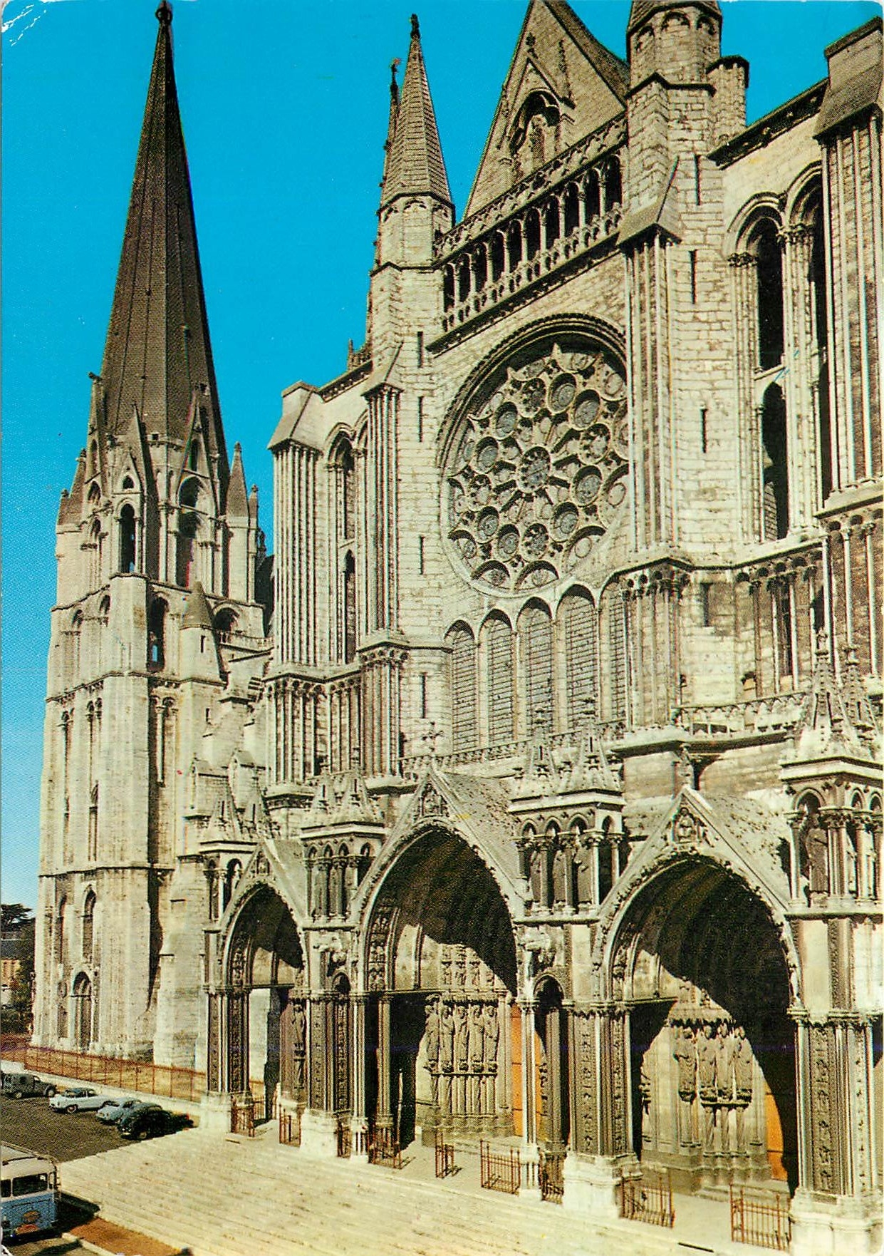 Cathédrale de Chartres — Portail Sud et flèche (XIIe siècle) — Éditions Houvet Francheschesi