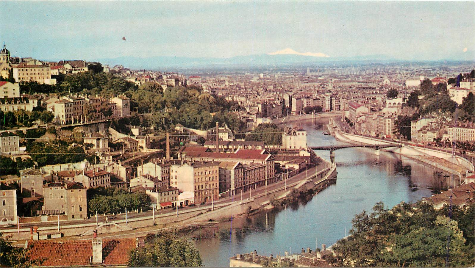 CPM Lyon Vue generale La Saone la Chaine des Alpes et le Mont Blanc 