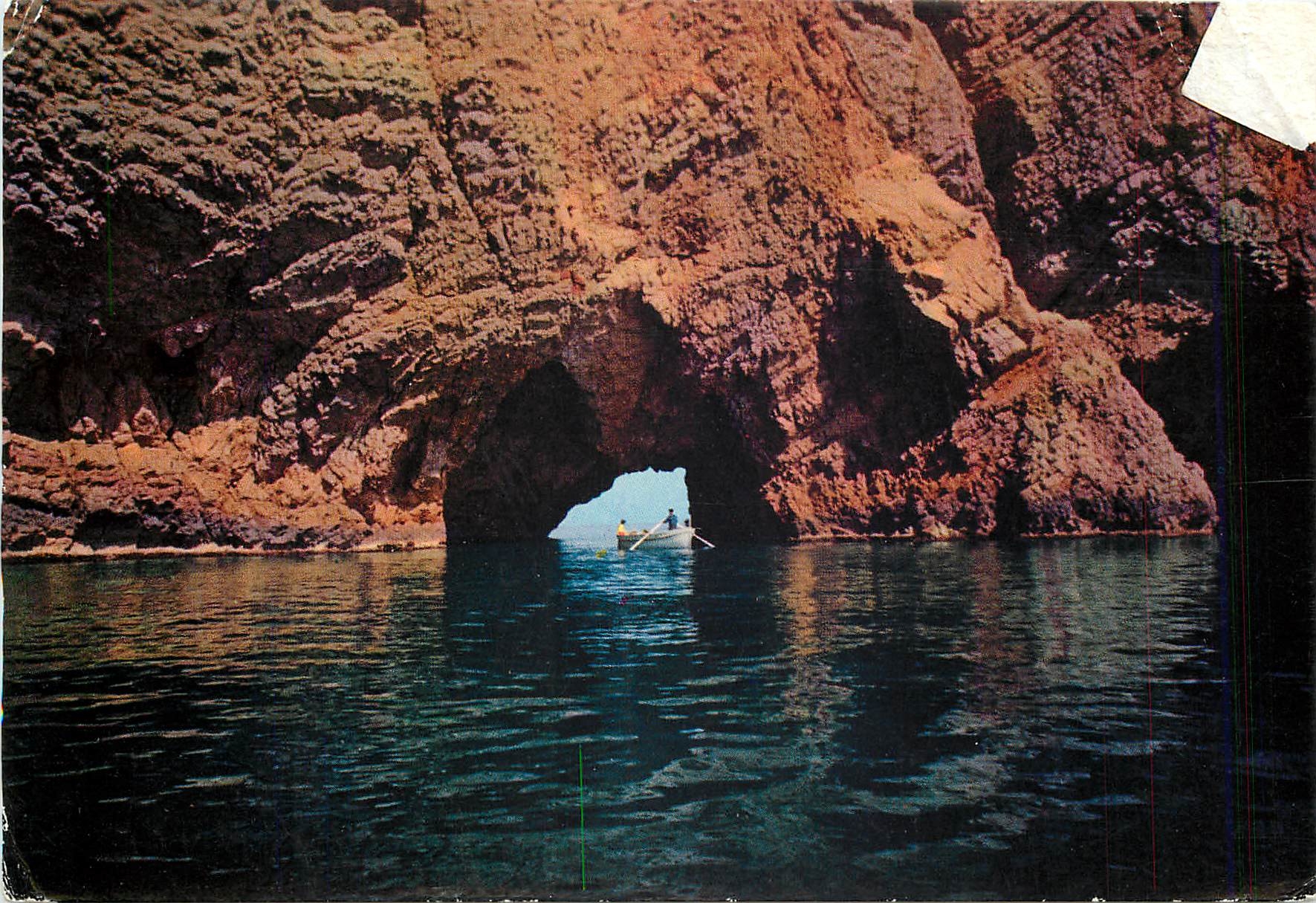 Grotte de La Foradada — Costa Brava — éditeur I A LUNYDAS