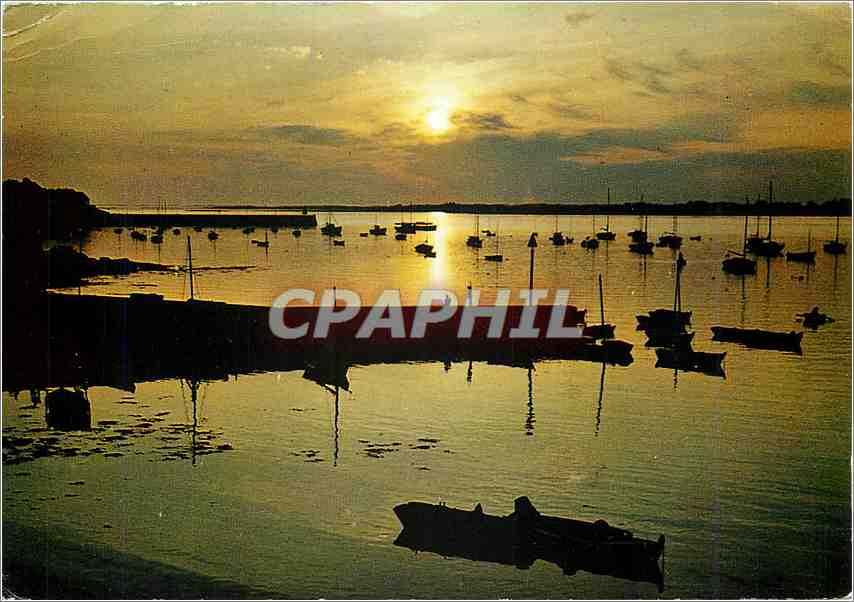CPM La Bretagne Pittoresque Crepuscule sur la Baie 