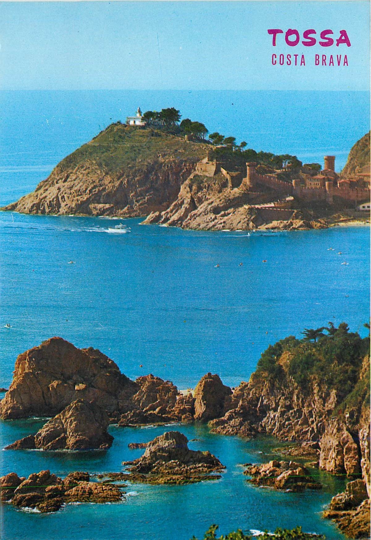 CPM Tossa de Mar Costa Brava Ses illetes au fond le Phare 
