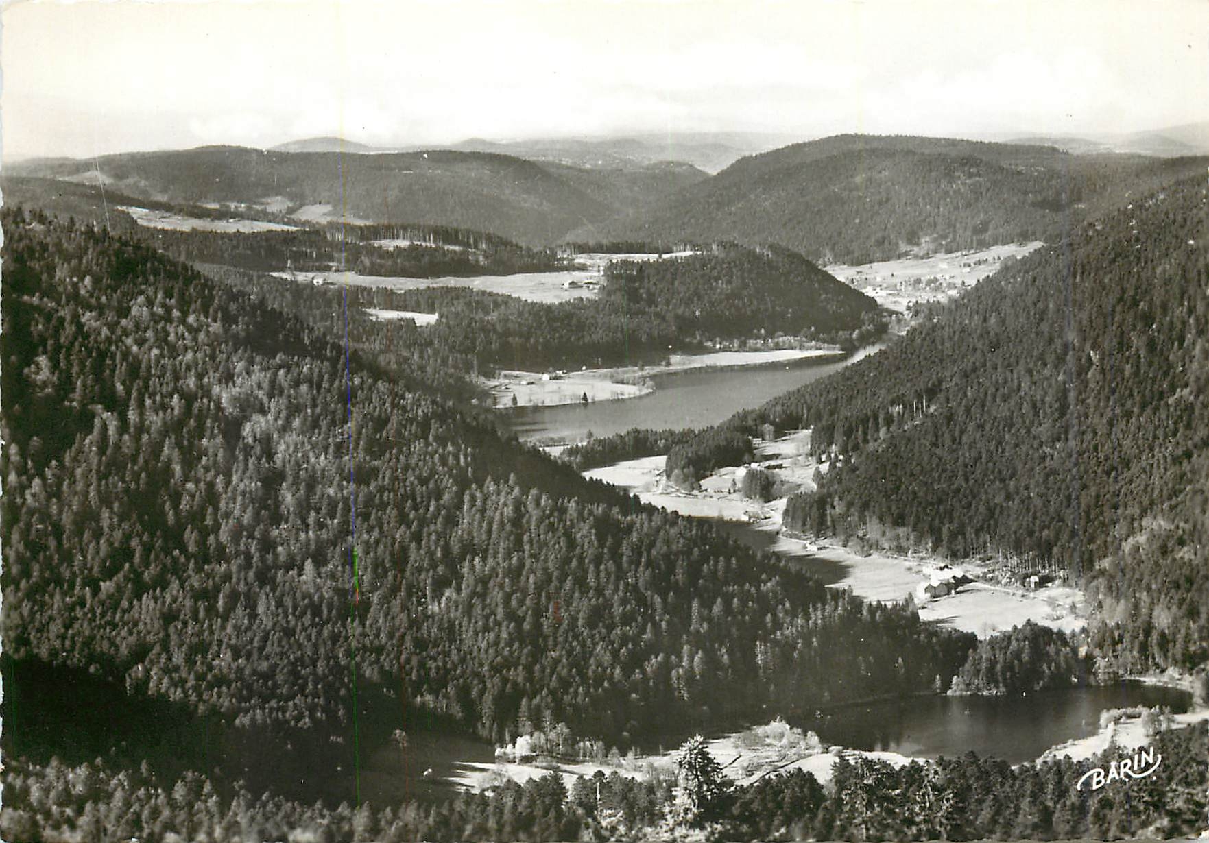 CPM Les Hautes Vosges Environs de Gerardmer La Vallee des Lacs 