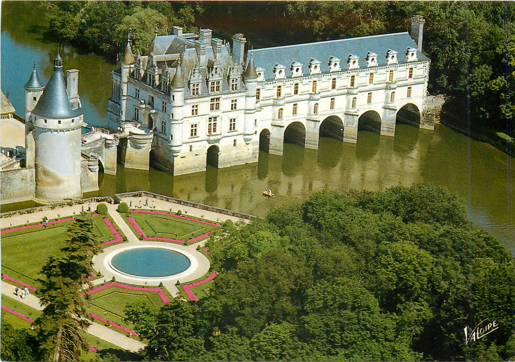CPM Les Merveilles du Val de Loire Le Chateau de Chenonceau (Indre et Loire) Vue aerienne du Chateau