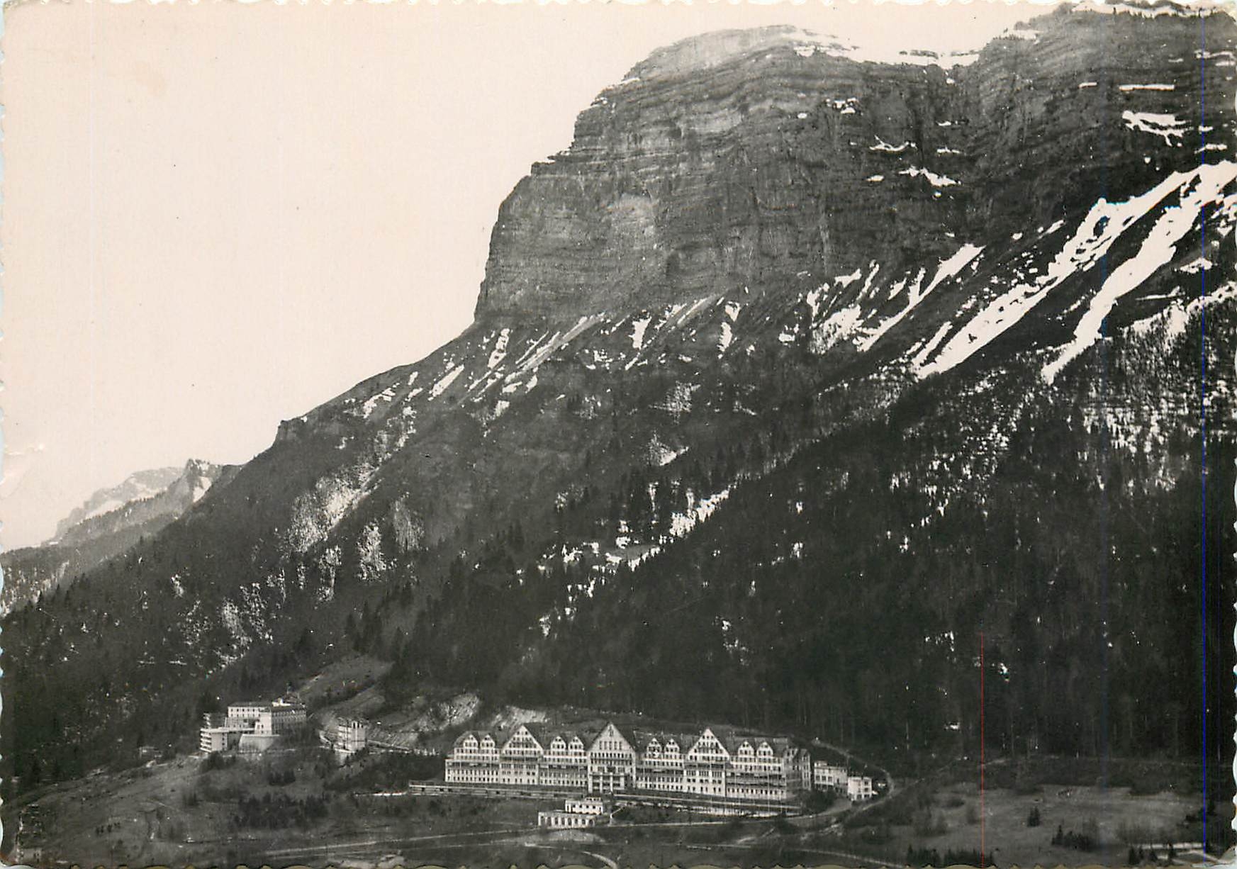 CPM St Hilaire du Touvet (Isere) Sanas du Rhone et des Etudiants au pied de la dent de Croiles