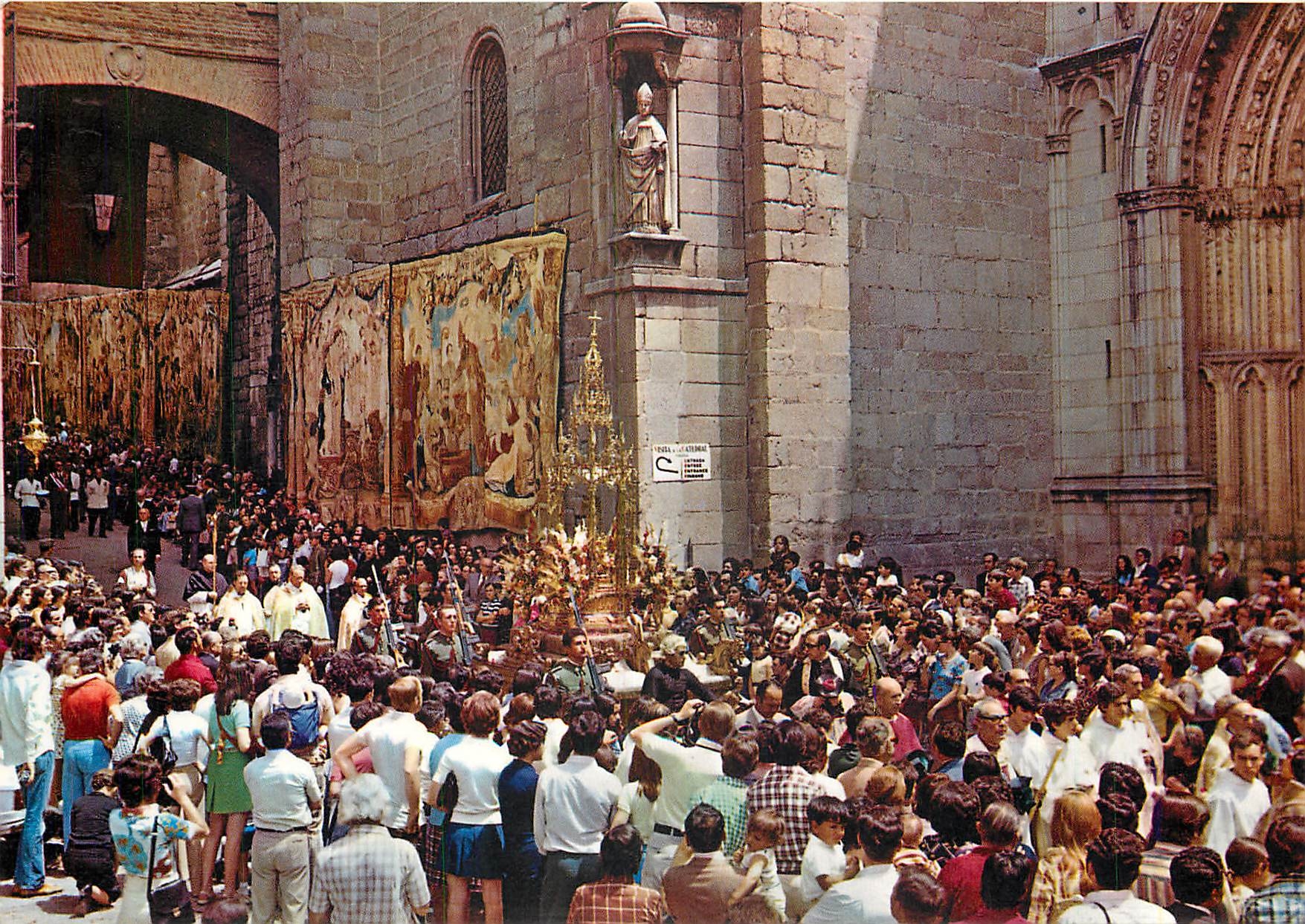 CPM Toledo La Custode en procession
