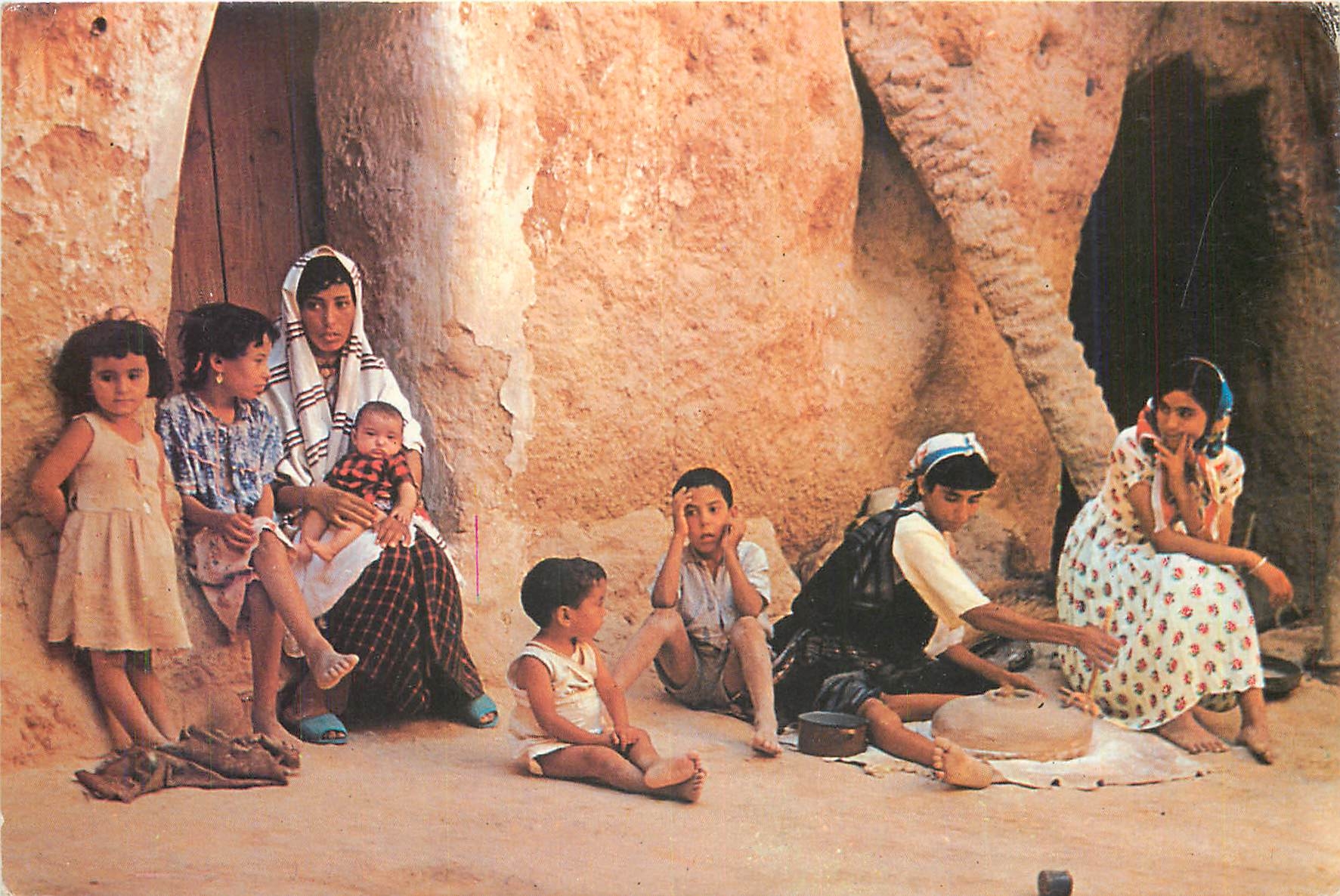 CPM Tunisie Sud Tunisien Vie de famille