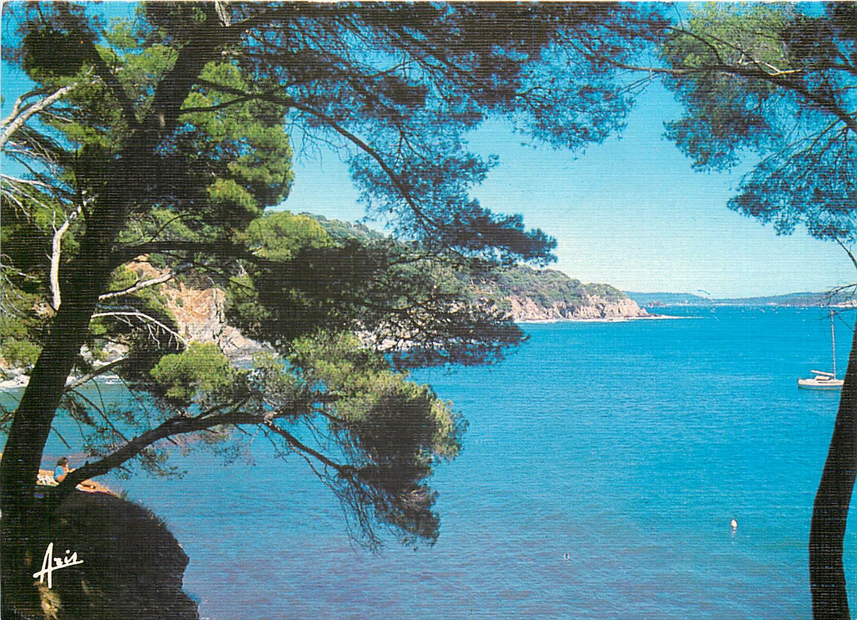 Vue de la plage de l'Arboussière — Hyères Les Palmiers - Giens — éditions Binkdol