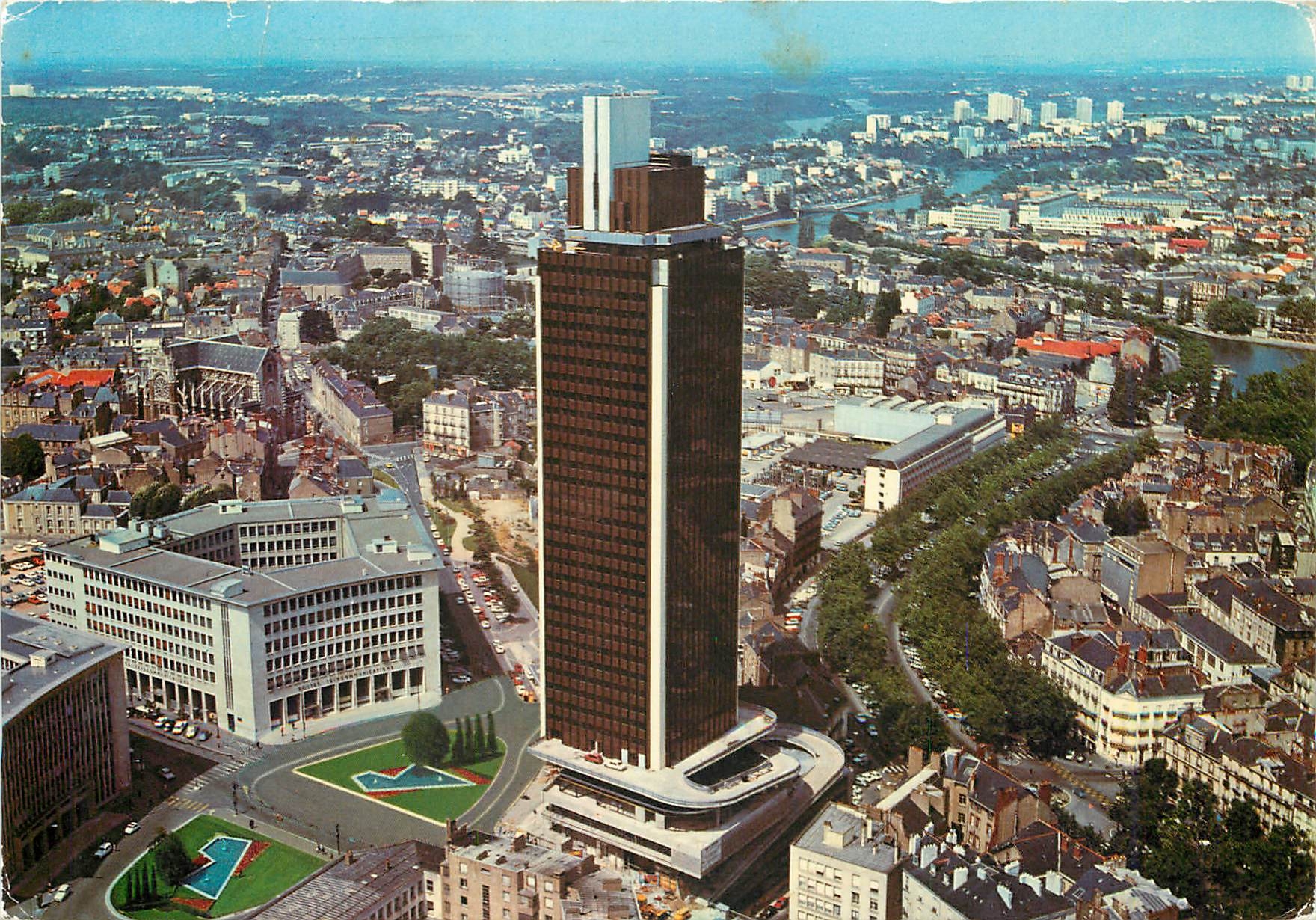 CPM Nantes (Loire Atalntique) Vue aerienne sur la Tour Bretagne