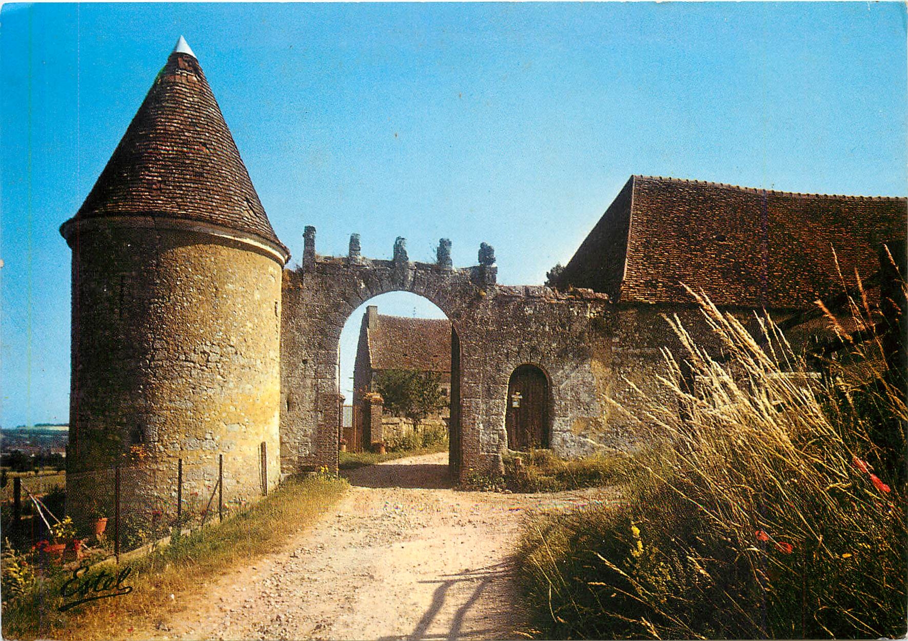 CPM Manoirs du Perche Domaine de la Moustiere (XVe s) A Boissy Maugis (Orne)
