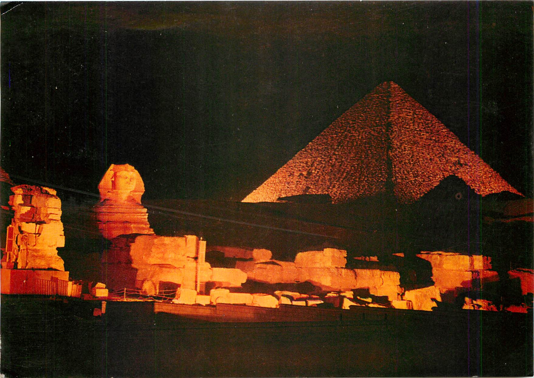 Giza — Pyramides et Sphinx illuminés — Éditeur inconnu, n° de série non visible