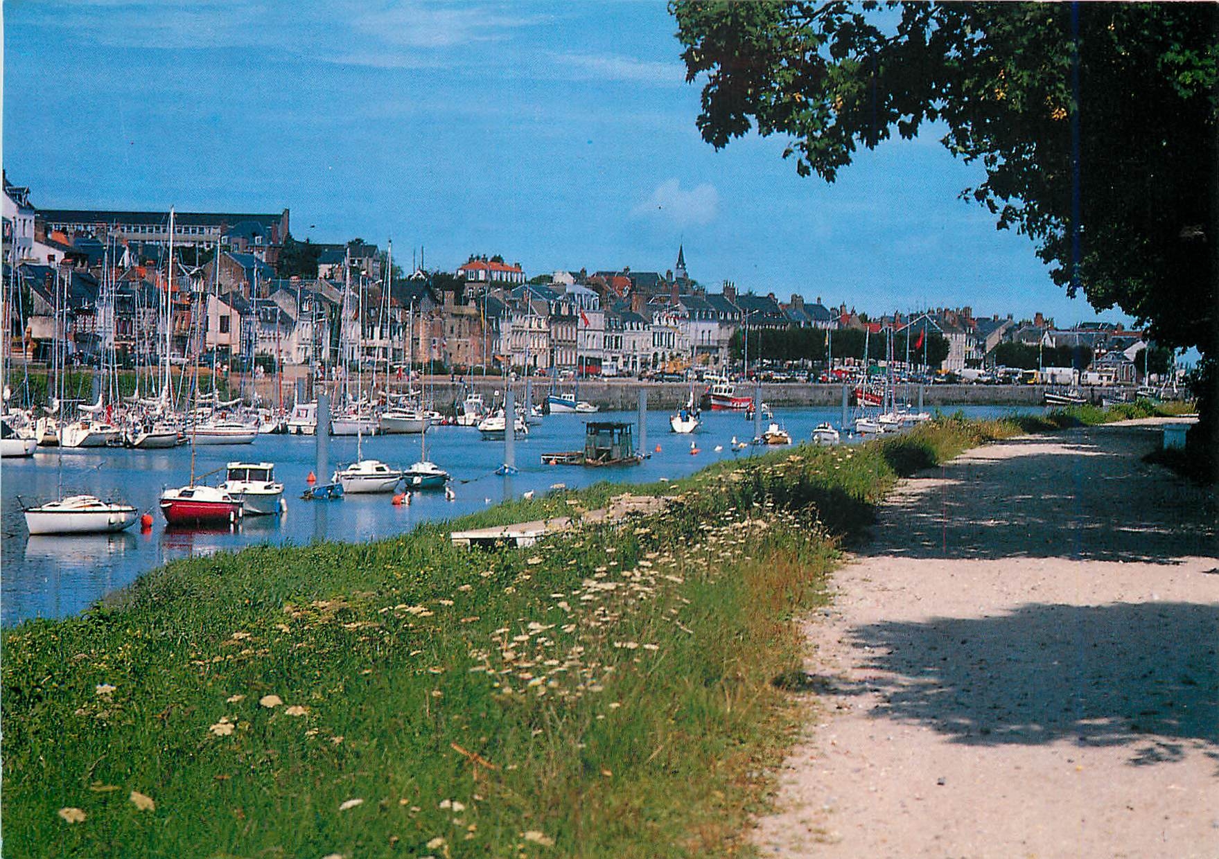 CPM La Cote d'Opale Saint Valery vue Somme vue generale du port et la Somme