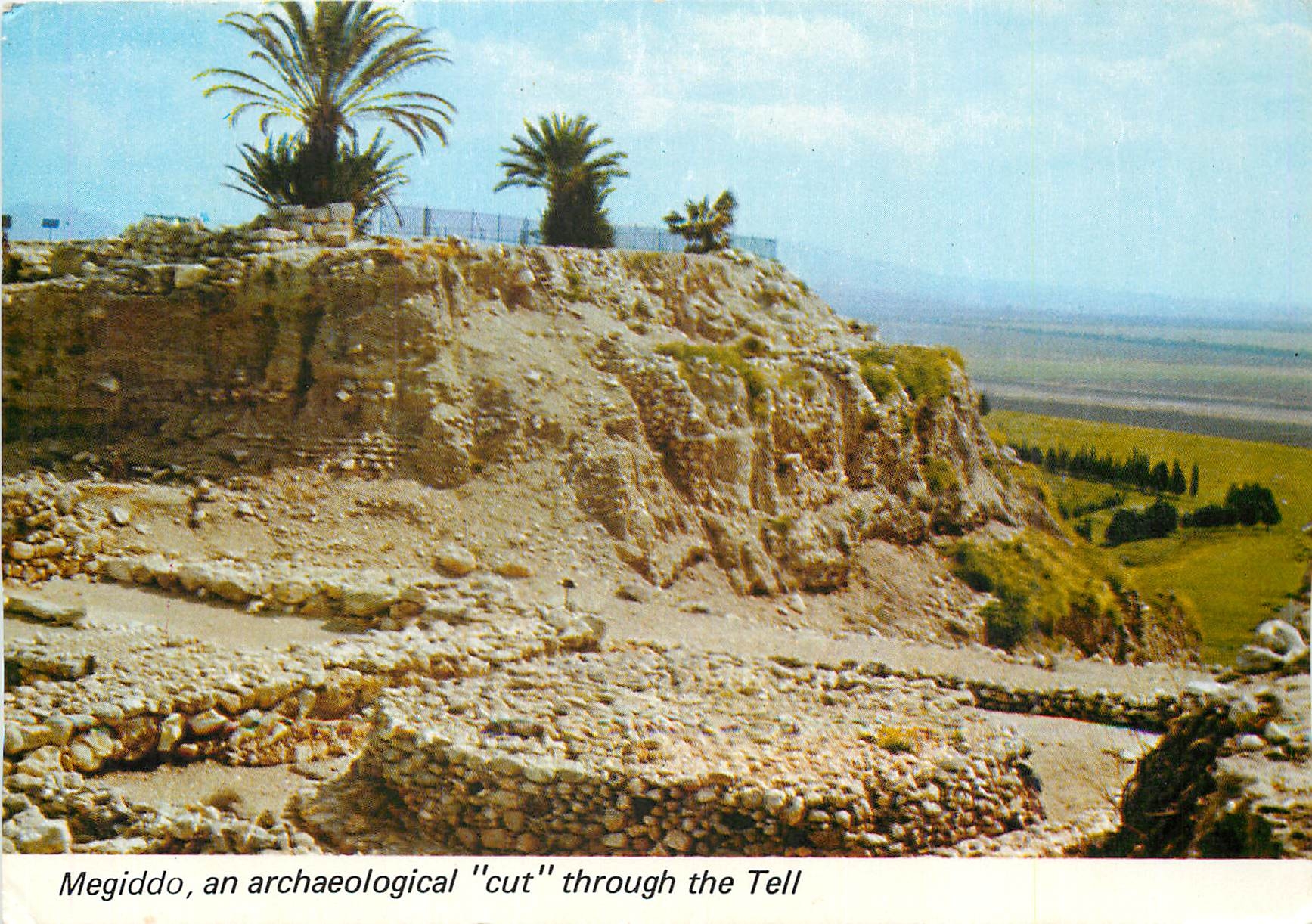 CPM Megiddo an archaelogical cut through the tell