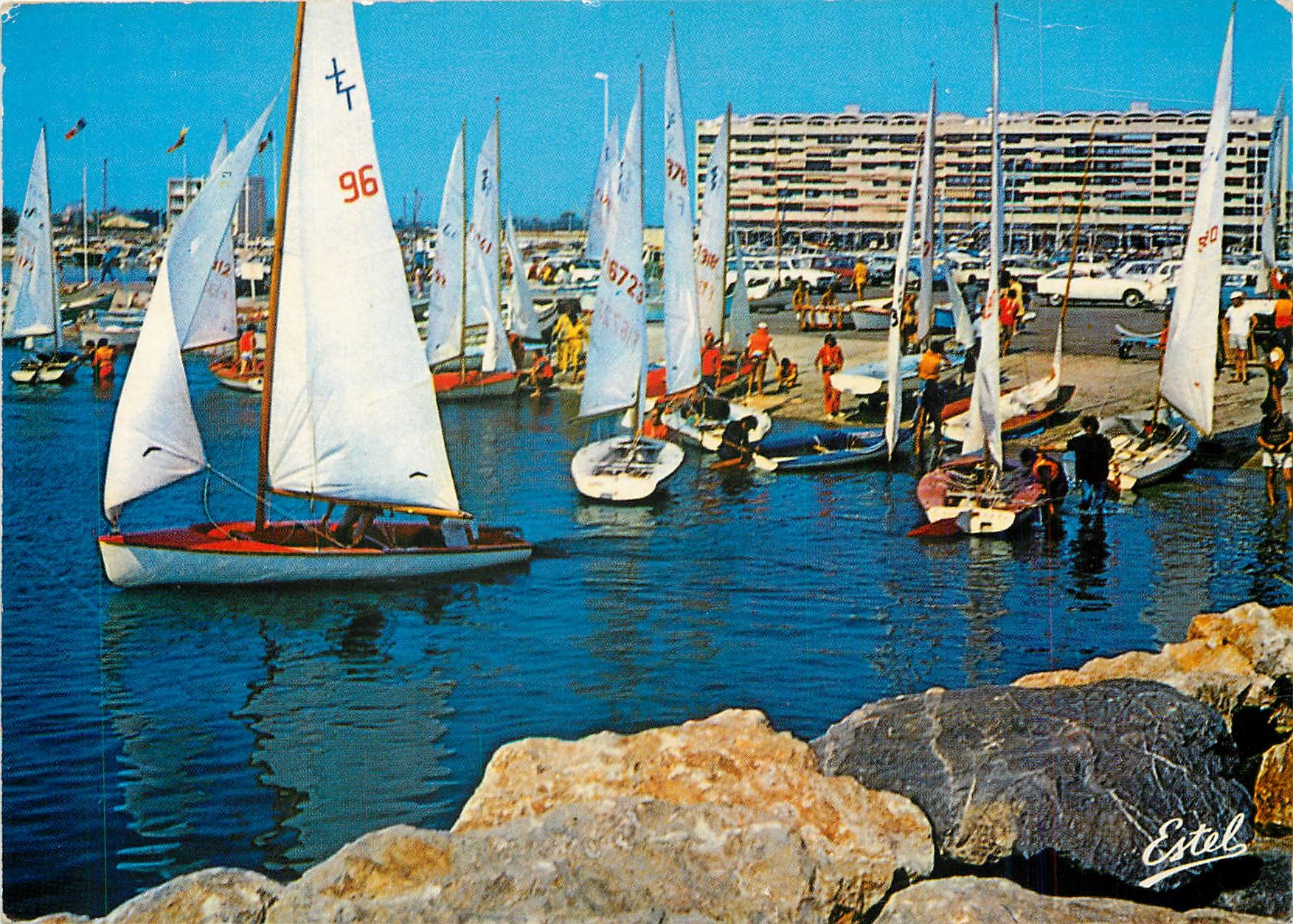CPM La Cote Vermeille Saint Cyprien (Pyr Or) Le port depart de regate