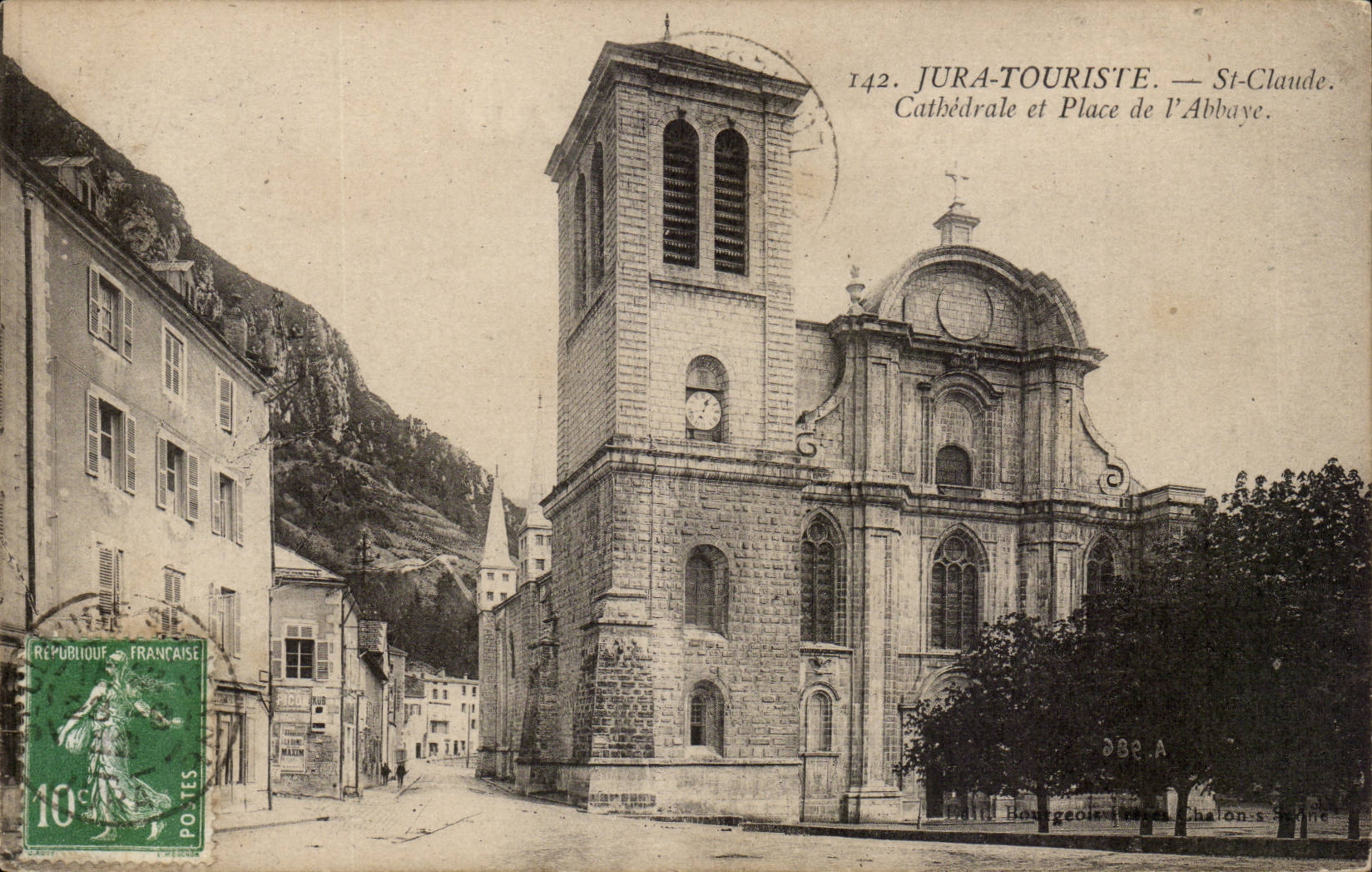 St-Clairde — Cathédrale et Place de l'Abbaye — Jura-Touriste, n°142, éditeur Haurgeois Frères, Chalon-sur-Saône