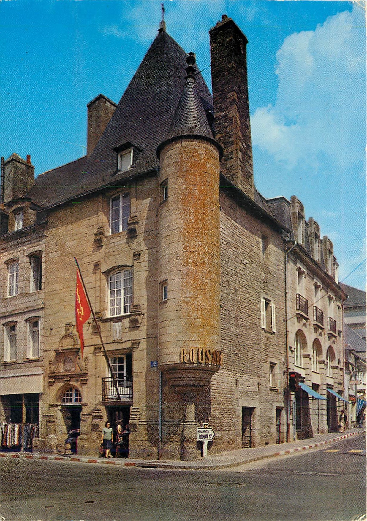 CPM Pontivy Morbihan Place du Martray Maison a tourelle de 1578 