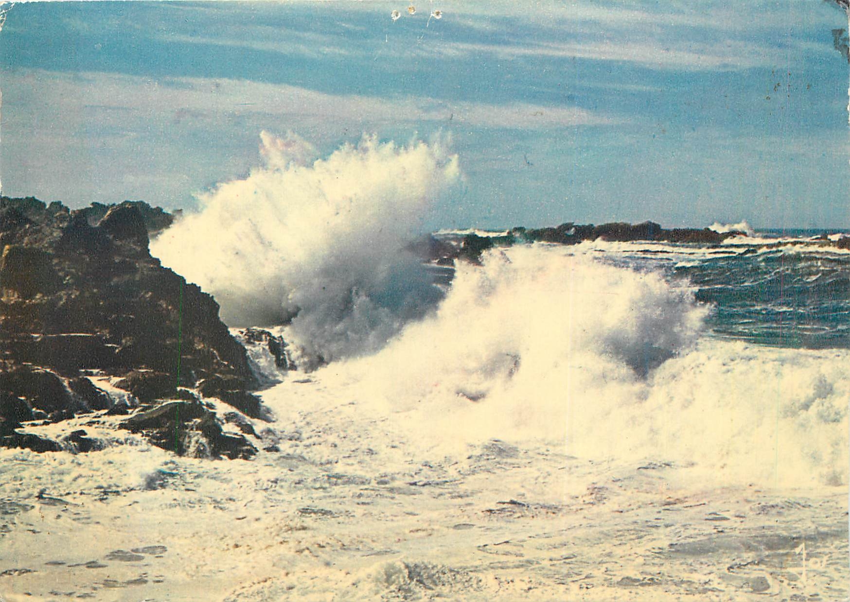 CPM Tempete en Bretagne Houte de suroit sur la cote 
