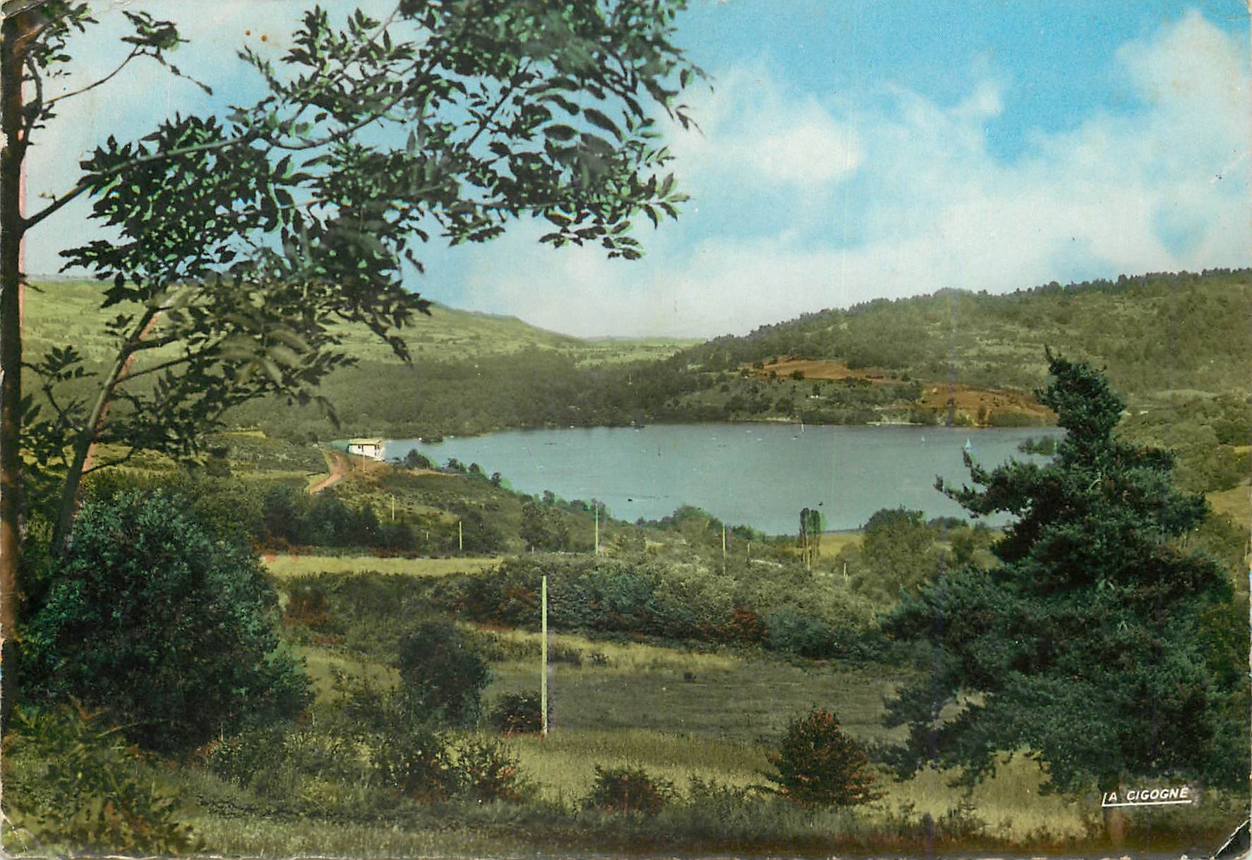 CPM Lac d'Aydat P de D Vue d'Ensemble 