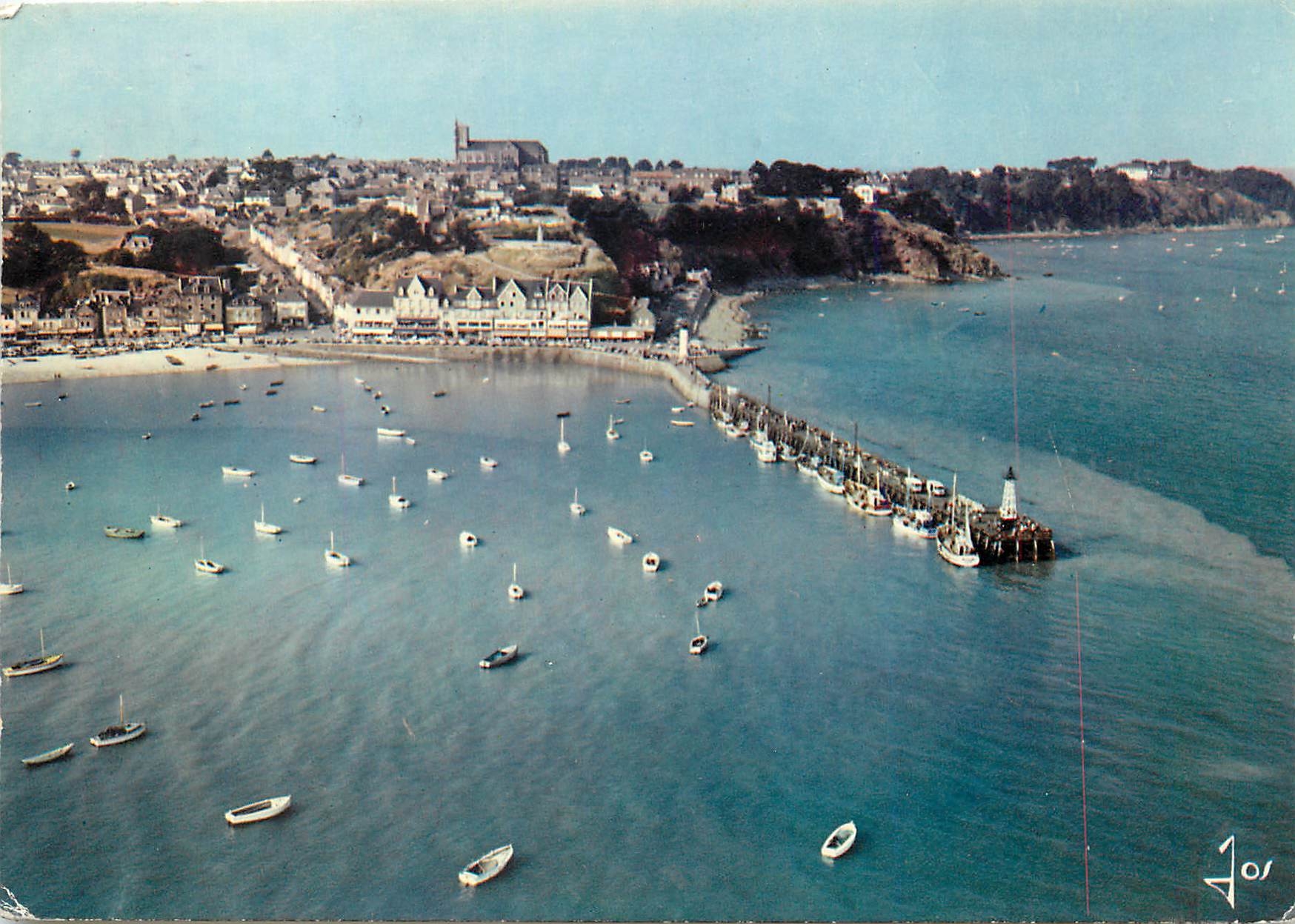 CPM Cancale L et V Le Port et la digue 