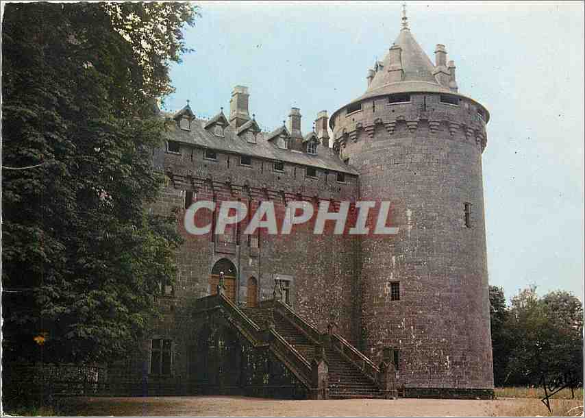 CPM La Bretagne Combourg Le Chateau feodal vu de face Entree principale 