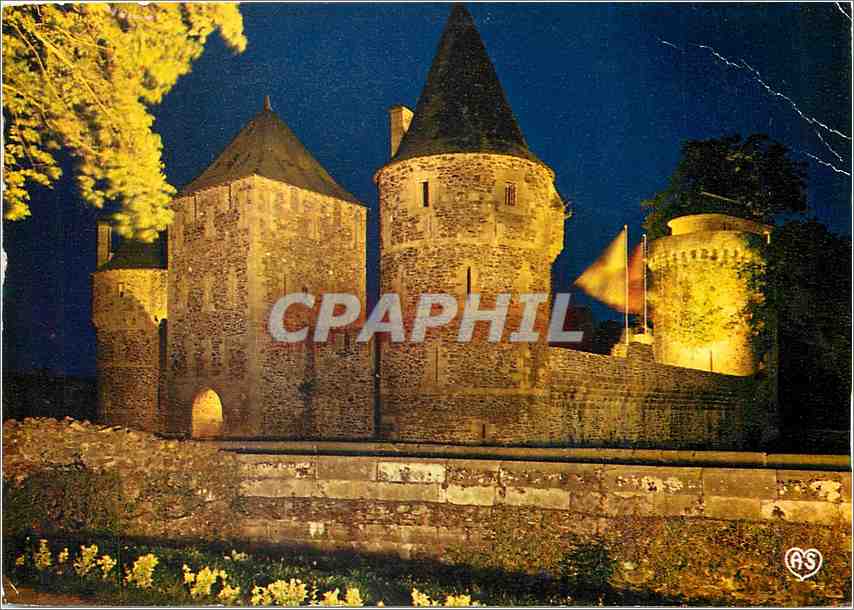 CPM Fougeres Ille Vilaine Entree du Chateau feodal 