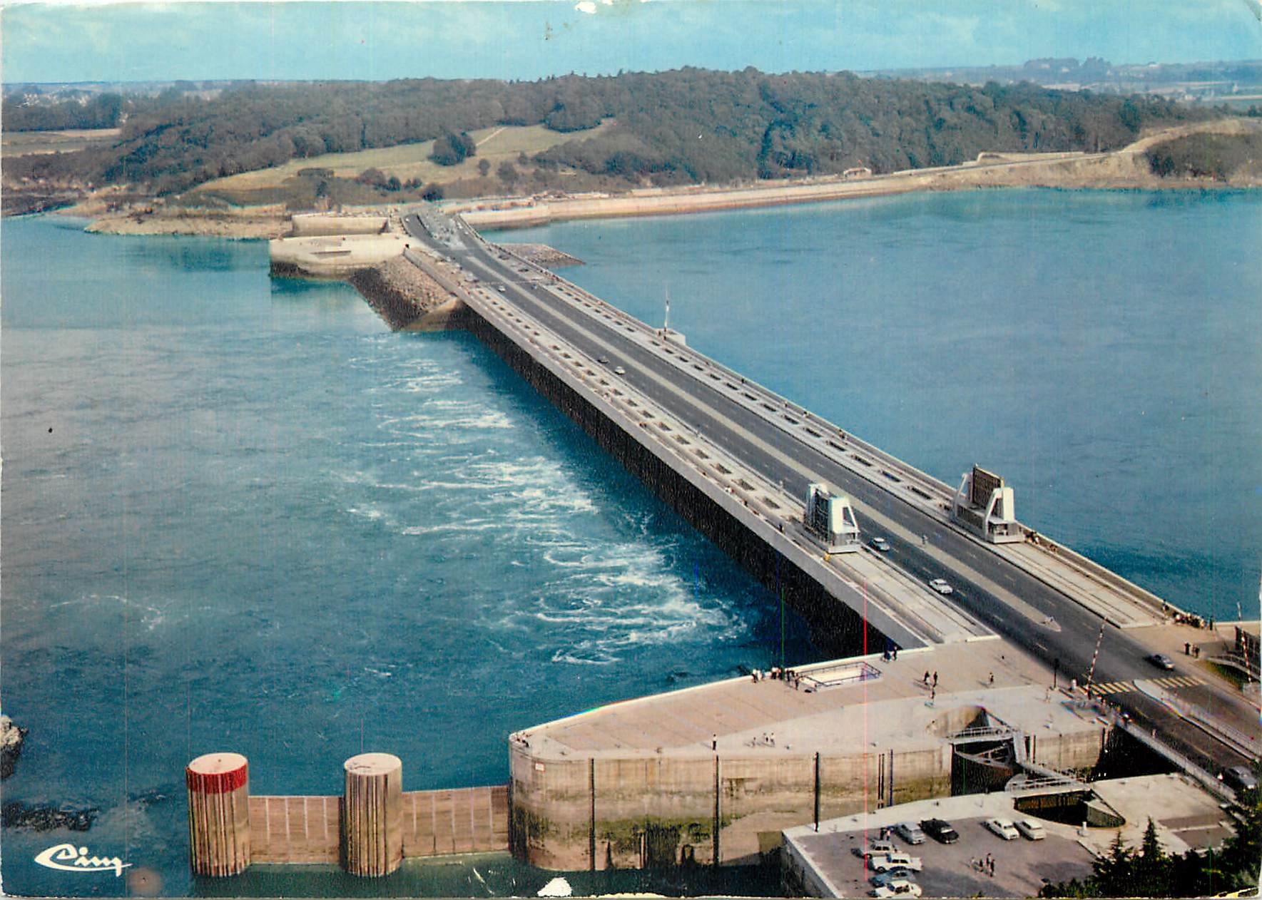 CPM Barrage de La Rance L et V Vue aerienne L'usine maremotrice de la Rance