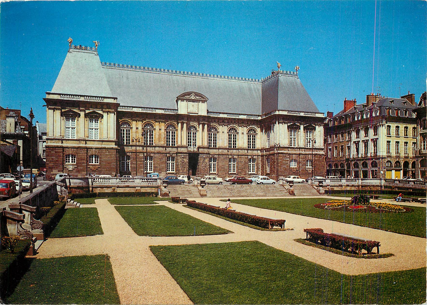 CPM Rennes ancienne capitale du Duche de Bretagne Le Palais de Justice 