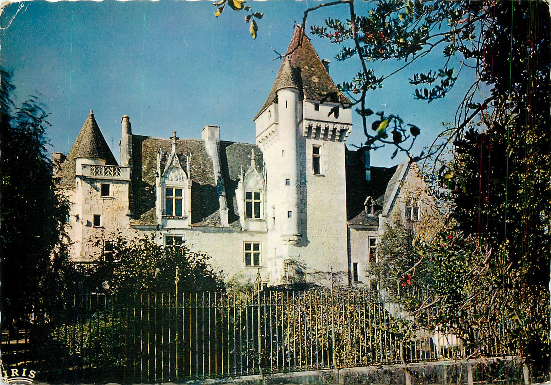 Les Milandes — Château élevé à la fin de l'époque gothique et au début de la Renaissance — Éditions Mexichrome