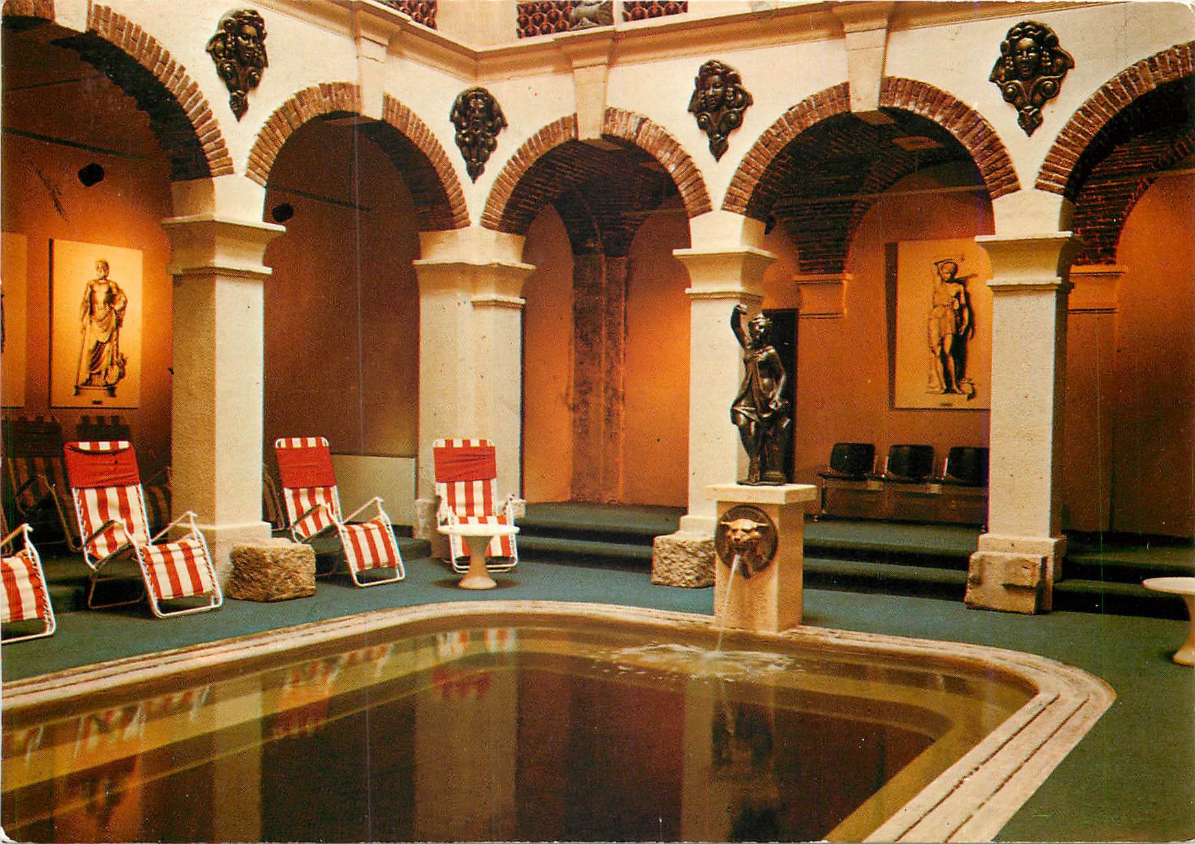 CPM Amelie les Bains Pyr Or Etablissement Thermal Romains 
