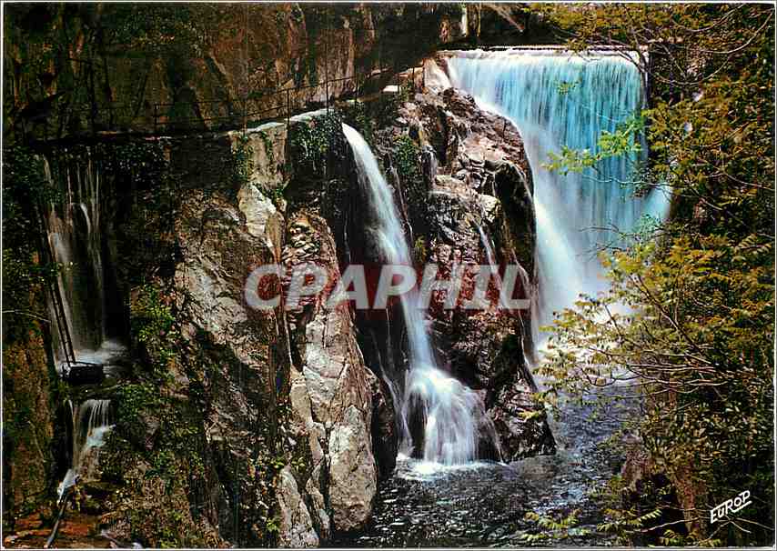 CPM Roussillon Le Vallespir La Cascade du Mondony a Amelie les Bains 