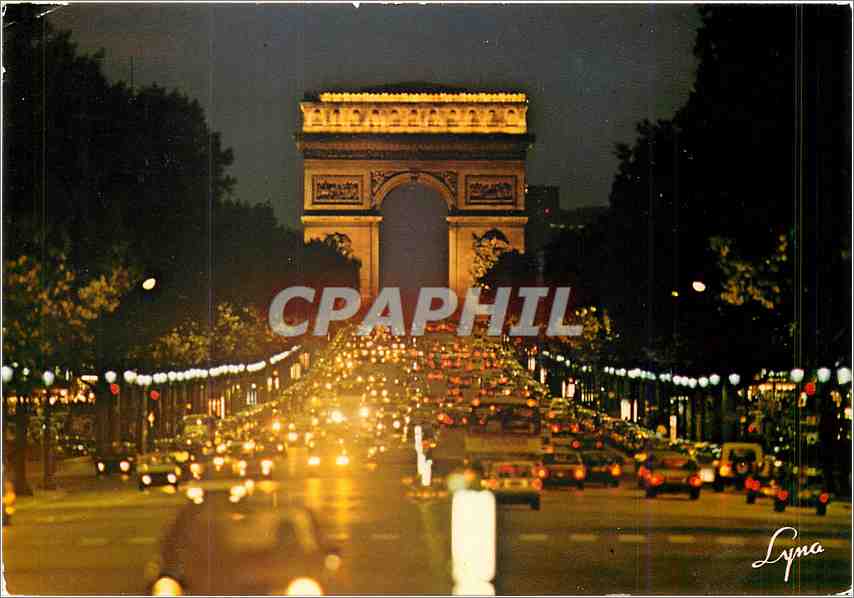 CPM Paris la nuit L'Avenue des Champs Elysees et l'Arc de Triomphe 
