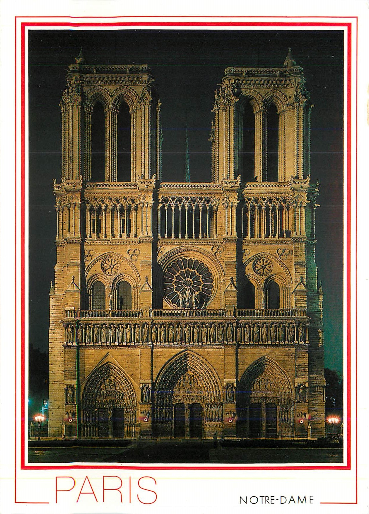 CPM Paris Notre Dame Facade illuminee de la Cathedrale Notre Dame 