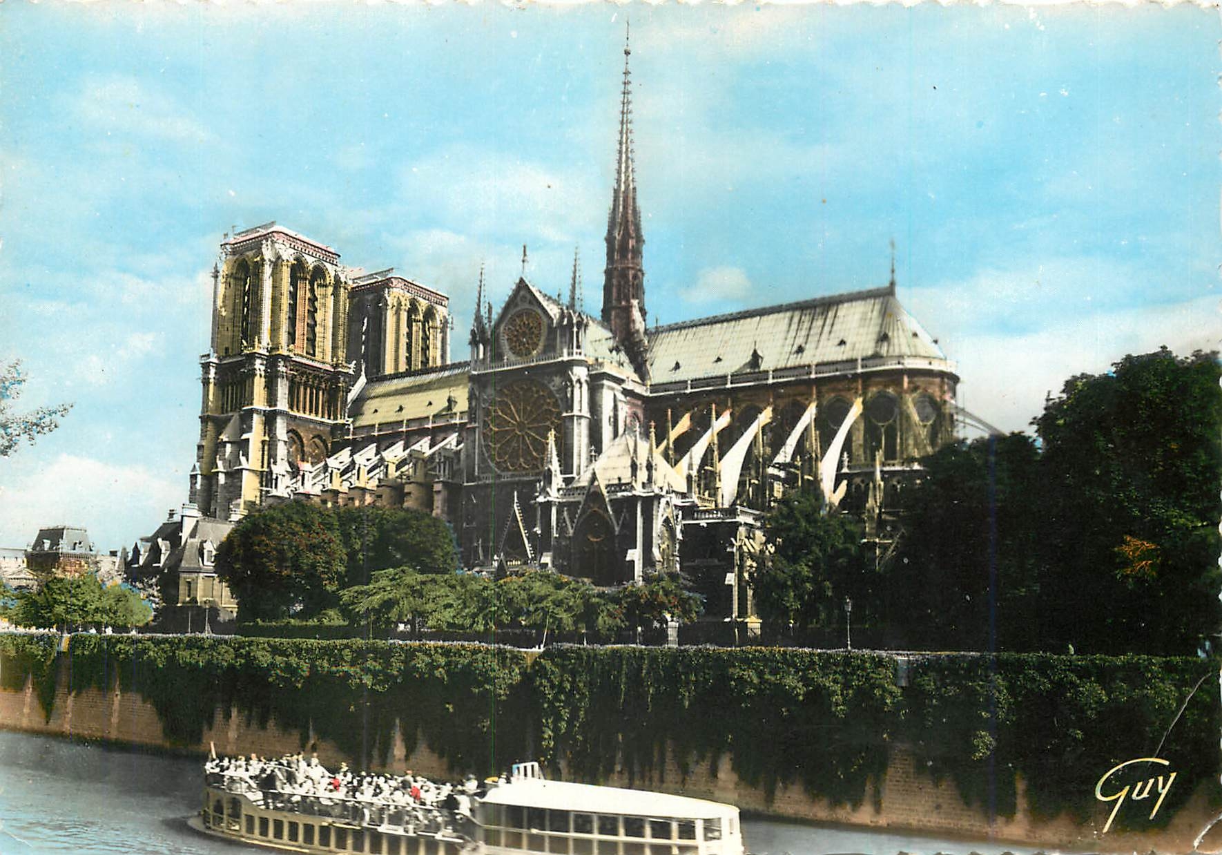 CPM Paris Abside de la Cathedrale Notre Dame 