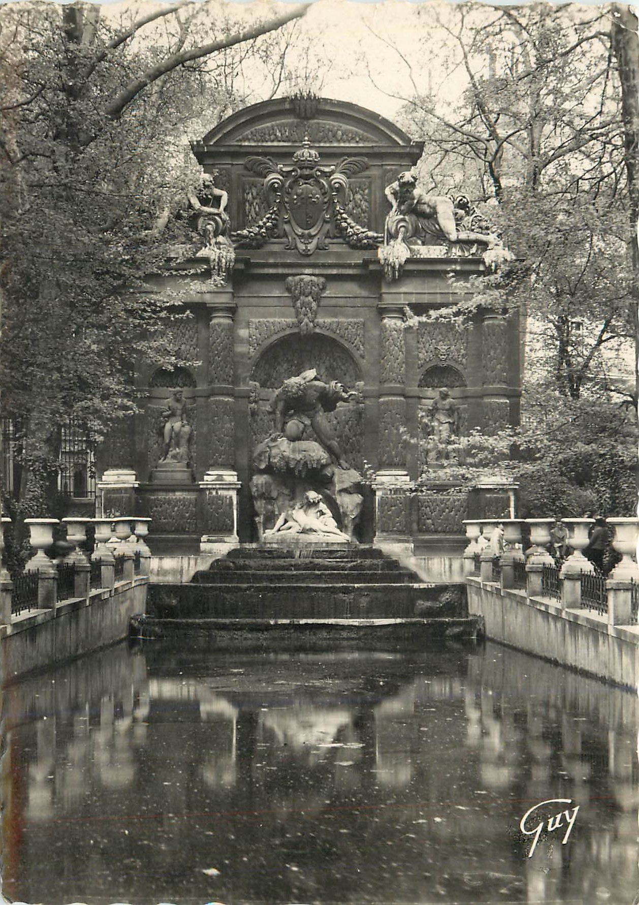 CPM Paris Jardin du Luxembourg Fontaine de Medicis 