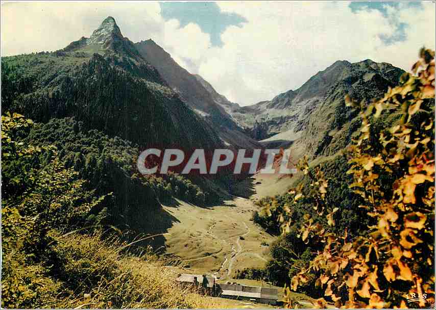 CPM Environs de Luchon L'Hospice de France dans la Vallee de la Pique vers le Port de Venasque 