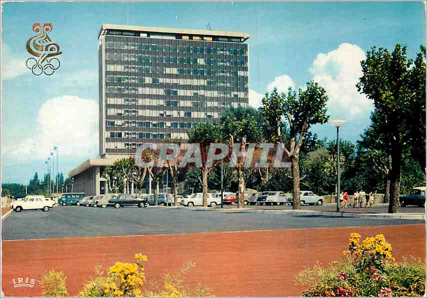 Grenoble - Ville olympique — Vue de la nouvelle Mairie — Éditions Hachette