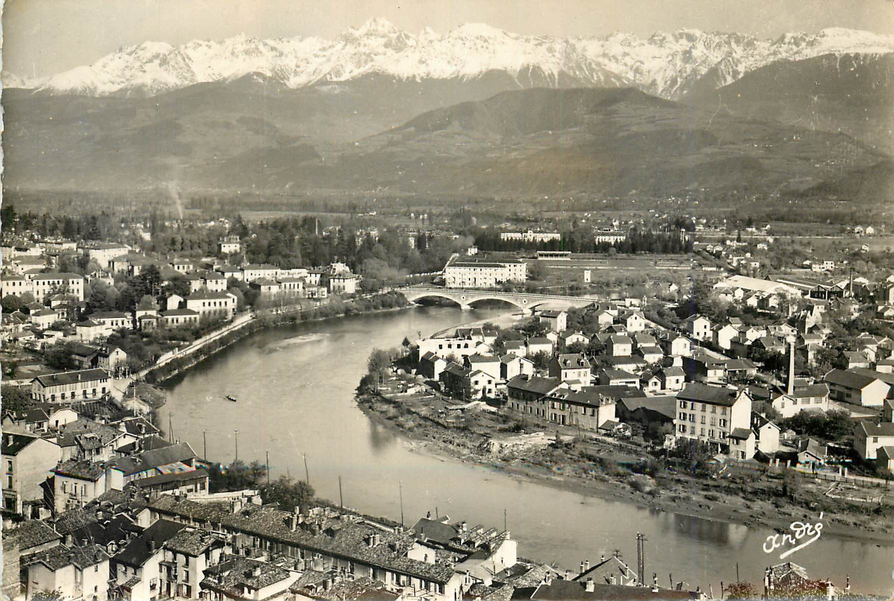 CPM Grenoble La Tranche I'lle Verte L'Isere et les Alpes 