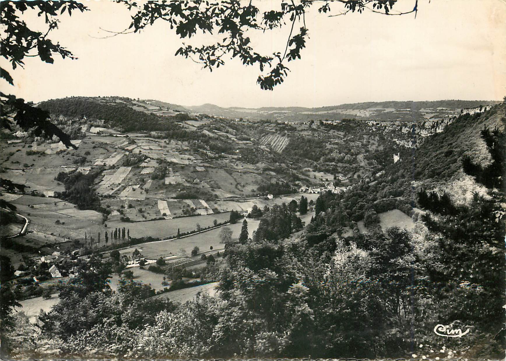 CPM Chatel le Couvent Jura Vue sur Gizia 