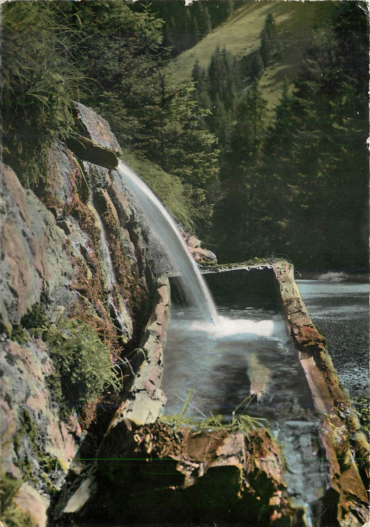 Chute d'eau dans la Vallée de la Dranse — Thonon-les-Bains, Haute-Savoie — Photo Studio LAFER