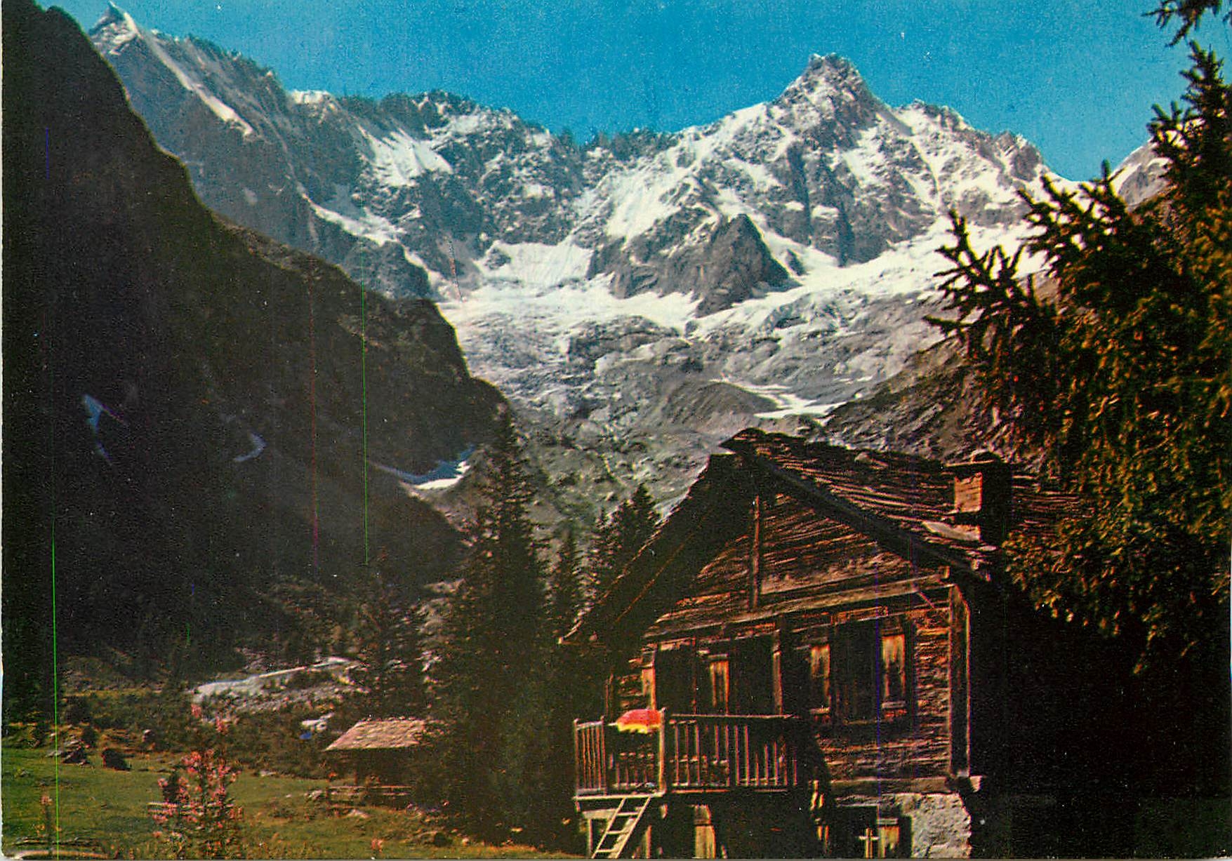 CPM Vieux chalet au pays du Mont Blanc 
