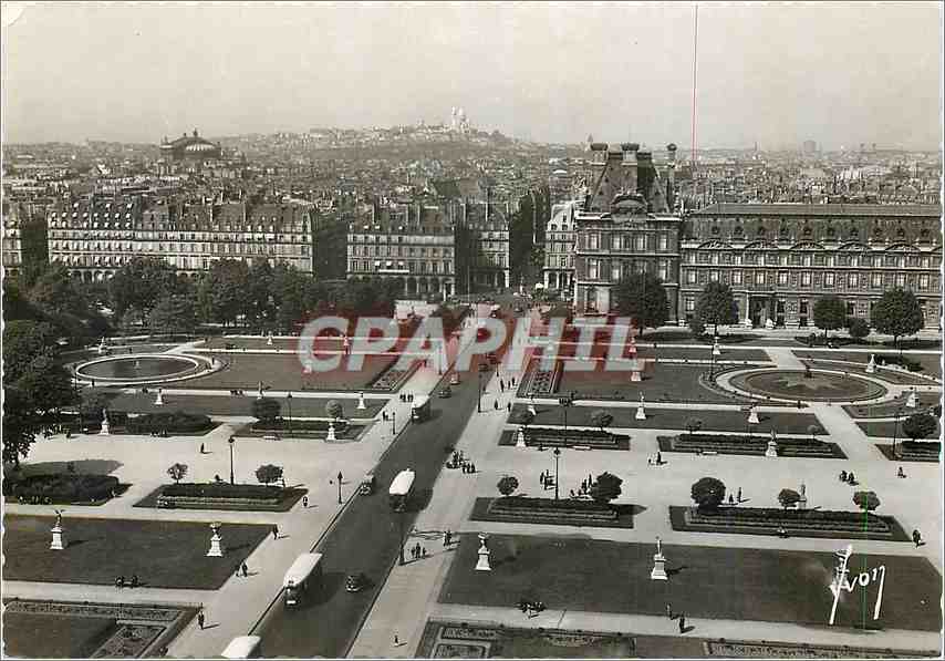 CPM Paris Perspective sur le jardin des Tuileries la butte Montmartre et le Sacre Coeur 