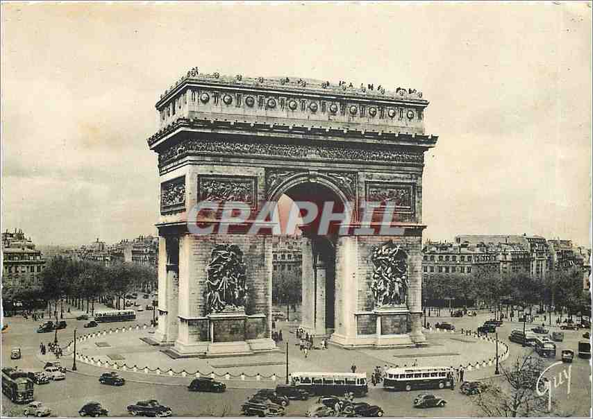 CPM Paris La Place et l'Arc de Triomphe de l'Etoile 