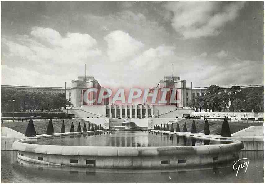 CPM Paris Le palais de Chaillot vu des jardins 