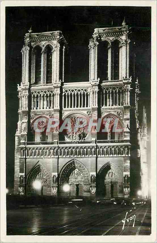 CPM Paris Notre Dame illuminee 